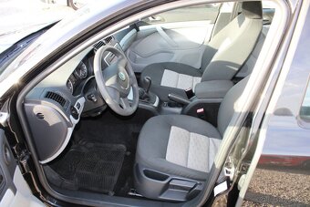 Škoda Octavia 1.4TSI, r.v.2010, KLIMA TEMPOMAT EL.OKNA - 9