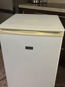 Malá lednička s mrazákem Zanussi - 9