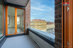 Pronájem bytu 3+kk, 101 m², Praha, ul. Nádražní - 9