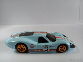 HOT WHEELS - 1967 FORD GT40 Mk.IV -GULF -POZRI DETAILNÉ FOTO - 9