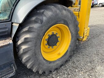 TRAKTORBAGR KOMATSU WB 93R 4x4 - 9