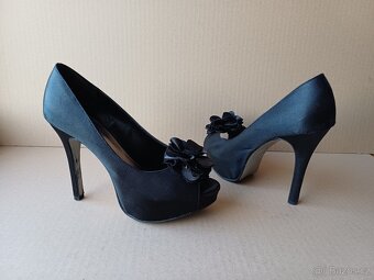 Černé lodičky na platformě vel.37 - 9