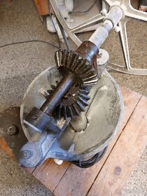 Historický mlýnek na strouhanku - 9