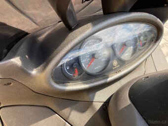 Piaggio X9 125 Evo - 9