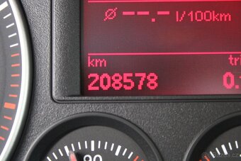Volkswagen Golf Plus 1,6 i NOVÉ V ČR,2008 - 9