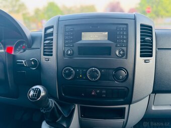 Volkswagen Crafter 2016 - 9