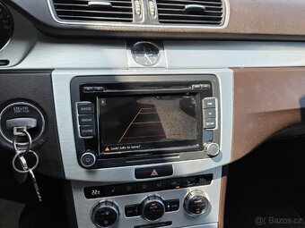 Volkswagen Passat 1.4 TSI DSG 110KW Kuže Tz - 9