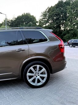 VOLVO XC90 MOMMENTUM D5 2.0D 165KW 4X4 - KOUPENO ČR - 9