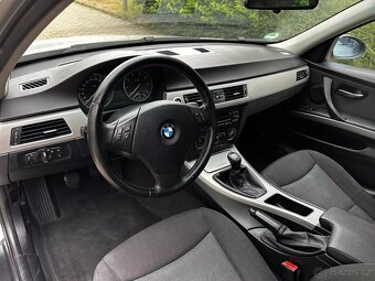BMW Řada 3 E90 320i 110kW Sedan 6st. Manuál Klima ALU R16 - 9