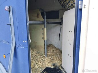 Přepravník na koně Böckmann se sedlovnou - celolaminátový - 9