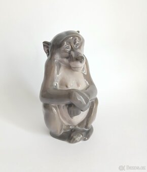 Starožitná porcelánová figurka opice - Královská Kodaň - 9