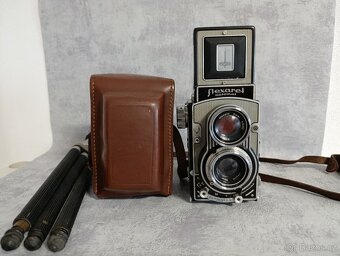 Starý fotoaprát Flexaret automat + kož.obal + stativ - 9