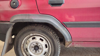 Škoda Favorit 135 42kW - EKO zaplaceno - 9