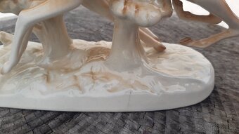 Porcelánová soška běžící srnec se srnkou - Royal Dux Bohemia - 9