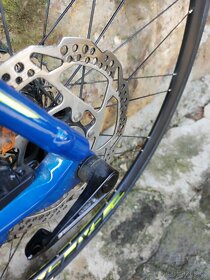 Silniční kolo Merida Scultura Ultegra 500 Disc - 9