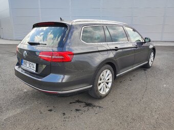 Volkswagen Passat B8 Kombi 2,0 TDI 110 kW, rv 2019 - TOP - 9