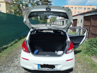 Hyundai i20 1.2 benzín-Koup.ČR,1 MAJITEL, PO VELKÉM SERVISU - 9