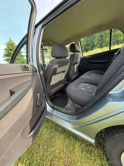 Škoda Fabia 1.4 16v nízký nájezd - 9
