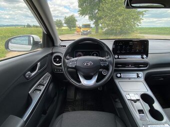Hyundai Kona Electric 2022 v záruce, 1.majitel, tažné, DPH - 9