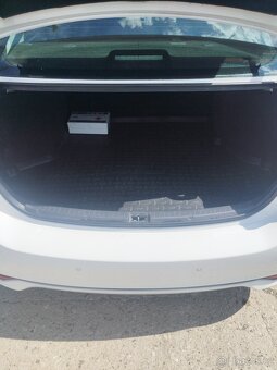 Toyota Avensis 1,6vvti - 9