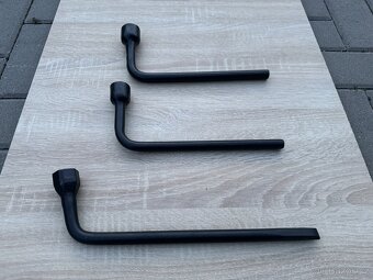 Volha Gaz Uaz, originální původní klíče na kola - 9