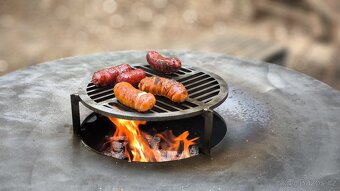 Velký gril - ohniště - 9