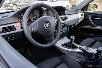 BMW Rad 3 320 i 149k - AJ NA SPLÁTKY - 9