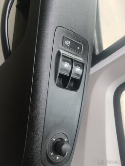 Prodám Peugeot boxer maxi,2.0, 120kw, r.v.2017pravideln - 9