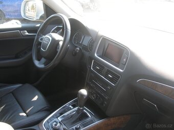 AUDI Q5,3.0TDi,176KW,QUATTRO,AUTOMAT,KŮŽE,XENONY - 9