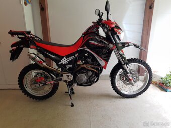 YAMAHA XT 660 R. - 9