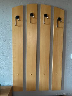 Vestavěná skříň a odkládací stěna - 9