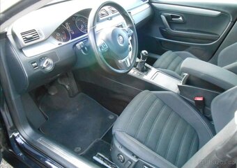 Volkswagen Passat CC 2,0 TDI 103 kW SERVISKA nafta - 9