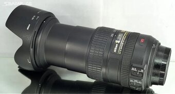 NIKON AF-S DX NIKKOR 18-200mm f/3.5-5.6 G IF ED VR - 9