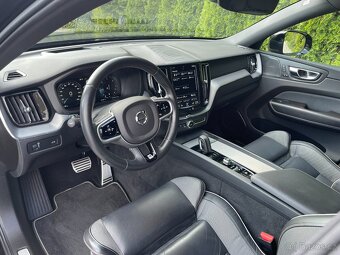 Volvo XC60 B5 173kW AWD R-Design - 9