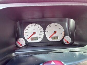 Volkswagen Golf - 9