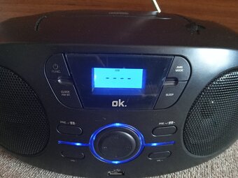 Rádio,USB,CD,AUX - 9