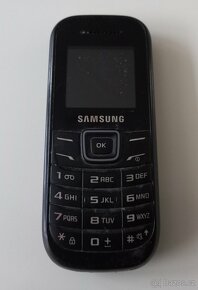 Prodám zachovalé retro-mobily, pouzdra a datové kabely - 9