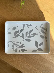 Servírovací podnos Leaves od Menu, hranatý - 9