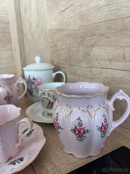 Starožitný porcelánový set hrnků - 9