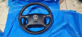 VW Golf 4 Náhradní díly Alternator, vaha vzduchu, alu kola - 9