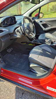 Peugeot 2008 - 9