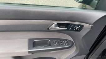 VW Touran 1.4 TSI - 9