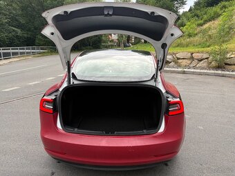 Tesla Model 3 MY21 refresh, bílý int. Long Range SoH 91% - 9
