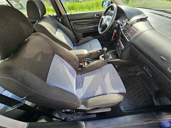 Volkswagen GOLF IV 2.3 V5 LPG - 9