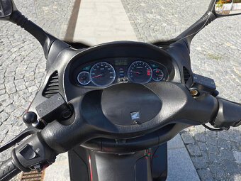 Honda FES 150 Swing ČR - 9