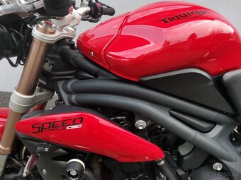 Triumph Speed triple 1050 - 9