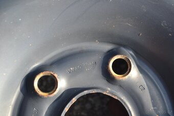 ZÁNOVNÍ sada 4ks zimní kola Š.Octavia II, III+Michelin Alpin - 9