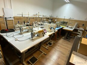 JUKI LBH 780 - dírkovací stroj - 9