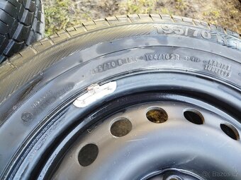 Plechové disky s pneumatikami z T4 rozteč 5x112 - 9
