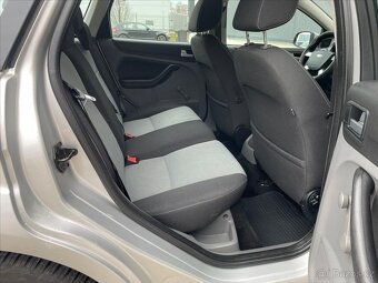 Ford Focus 2,0 TDCi Duratorq Trend (2010) - 9
